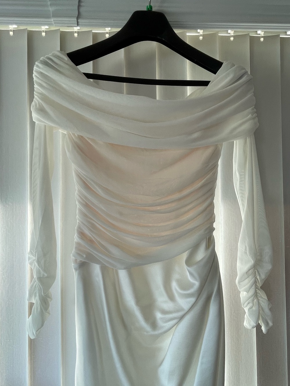 BHLDN - Anthropologie- Off-the-Shoulder Folded Bodice Ivory Wedding Gown- M - Picture 6 of 12